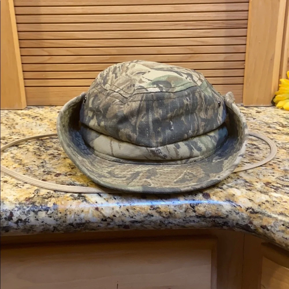 Realtree boys men safari camouflage hat size 7 & men small GUC